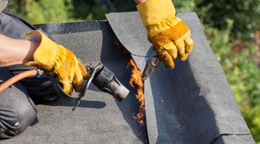 Expert Emergency Roof Repairs services in Leesville, OH